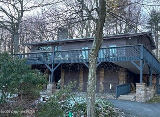 83 Lake Dr, Lake Harmony, PA 18624