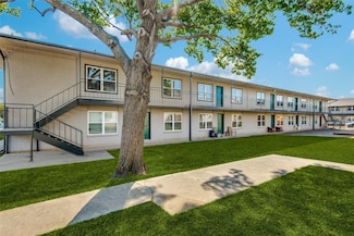 2211 W Hickory St Unit A1R, Denton, TX 76201