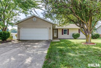 106 N Heather Ln, Auburn, IL 62615