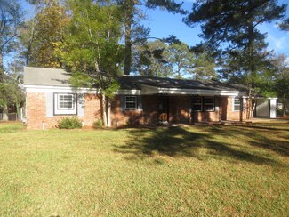 224 Highland Dr, Kosciusko, MS 39090