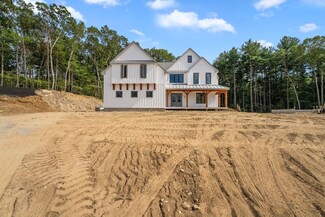 8 Lorenzo Dr, Southborough, MA 01772