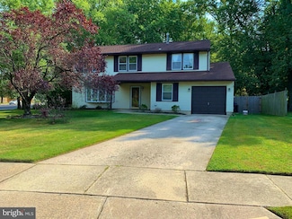 200 Glenview Ct, Marlton, NJ 08053