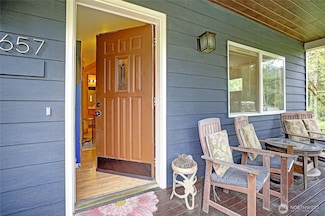 657 SW Camano Dr, Camano Island, WA 98282