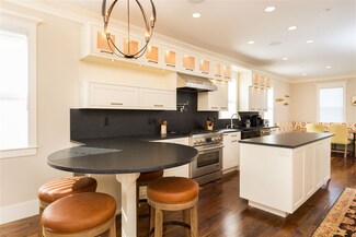 21 Rockingham St Unit 3, Portsmouth, NH 03801
