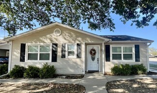 103 W Main St, Lindsay, TX 76250