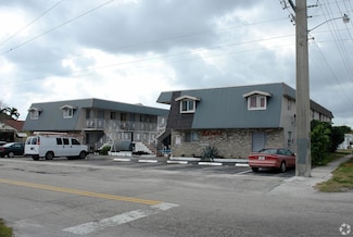 1958 Mckinley St Unit 12, Hollywood, FL 33020