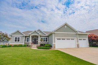 3007 Mourning Dove Dr, Cottage Grove, WI 53527