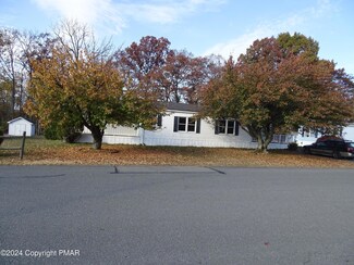 555 Norman Rd, Nazareth, PA 18064