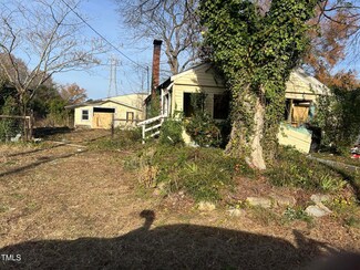 220 Vander St, Fayetteville, NC 28312