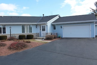 1604 Dayton Dr, Janesville, WI 53546