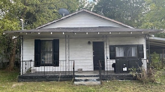 110 W Oak St, Rossville, GA 30741