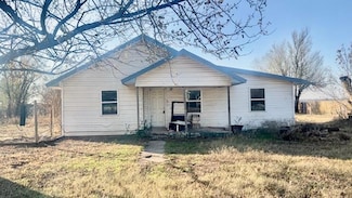 2182 N 5th St, Chickasha, OK 73018