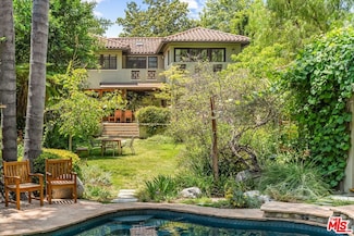 2000 N Hobart Blvd, Los Angeles, CA 90027