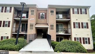 14905 Rydell Rd Unit B1, Centreville, VA 20121