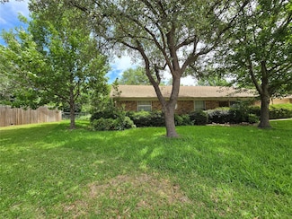 6451 El Toro Ct, Fort Worth, TX 76133