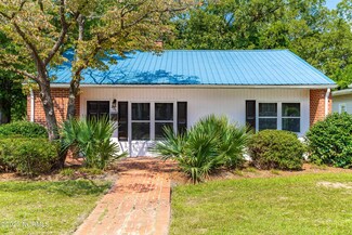 205 E Johnson St, Clinton, NC 28328