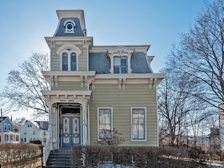 517-519 Washington St, Hudson, NY 12534
