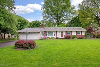 2406 Bevington St NW, Canton, OH 44709