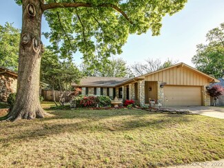 6955 E 73rd St, Tulsa, OK 74133