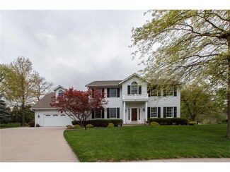 26 Kensington Ct, Iowa City, IA 52245
