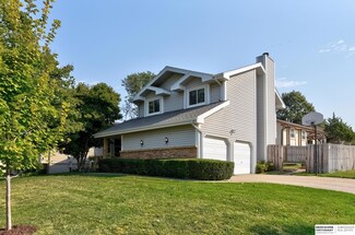 3367 S 137th St, Omaha, NE 68144