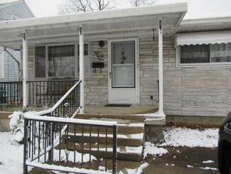 823 Montgomery Ave, Springfield, OH 45506