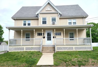 11 Maple St Unit 1, Rockland, MA 02370