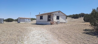 47205 N Williamson Valley Rd, Seligman, AZ 86337