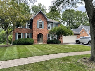 825 Biltmore Ct, Naperville, IL 60563
