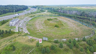 957 Truck Plaza Ln, Calvert City, KY 42029