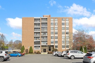 51 Melrose St Unit 1C, Melrose, MA 02176