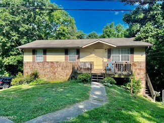 921 Carding MacHine Rd, Loudon, TN 37774