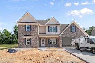 154 Enclave Dr, Clemmons, NC 27012