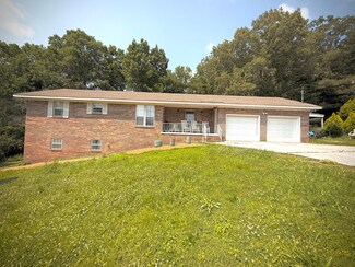 8905 Apison Pike, Ooltewah, TN 37363