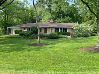 6427 Pontiac Dr, Indian Head Park, IL 60525