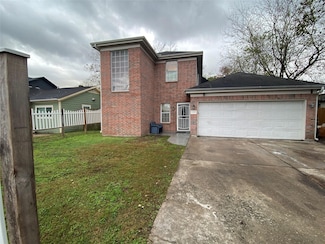 5330 Longmeadow St, Houston, TX 77033