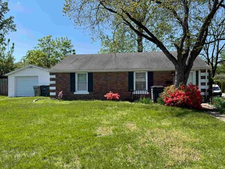 207 S Iroquois Dr, Evansville, IN 47714