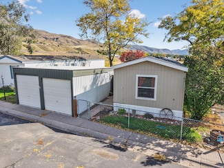 845 Barton Rd, Pocatello, ID 83204