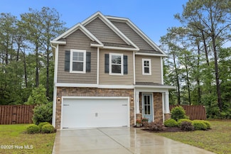 108 Henderson Dr, Newport, NC 28570