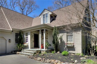 60 Morning Dove Dr, Tiverton, RI 02878