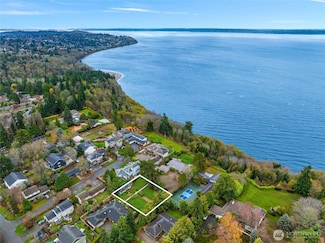 12231 12th Ave NW, Seattle, WA 98177