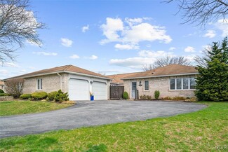 5671 Merion Ln, Macungie, PA 18062