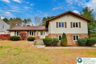 7933 Trails End, Fogelsville, PA 18051