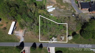 12 Hoyle St Unit 12, Marion, NC 28752