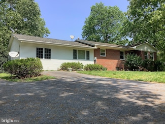 2166 Burnt Mill Rd, Berkeley Springs, WV 25411