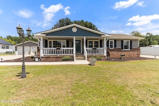 954 Hezekiah Rd, Pembroke, NC 28372