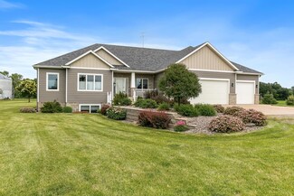 2365 6th St S, Sartell, MN 56377