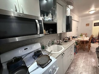 2555 Batchelder St Unit 3J, Brooklyn, NY 11235