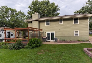 830 Linden Dr, Norwalk, IA 50211