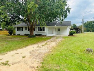 103 Hemlock St, Fitzgerald, GA 31750